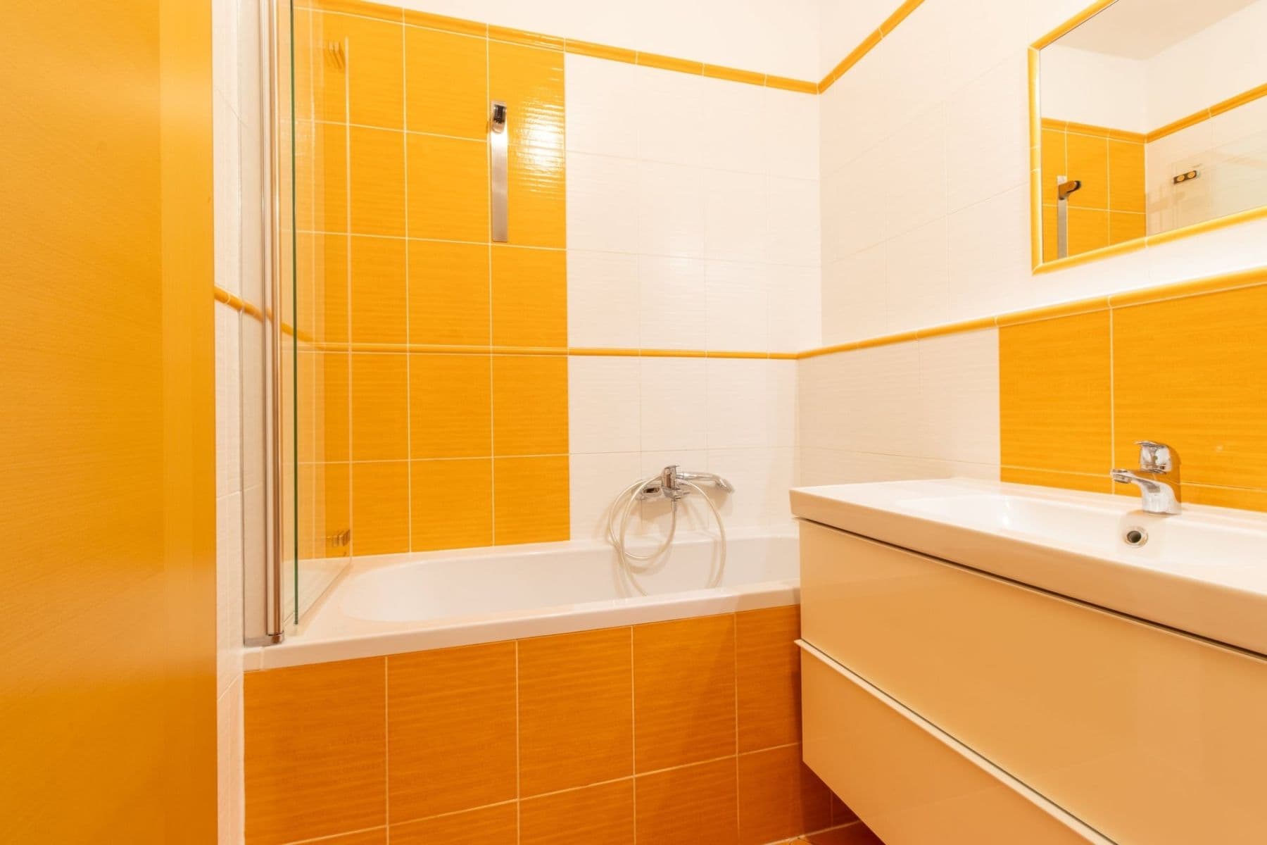 Prenájom bytu 2-izbový 60 m², Nad mlýnským potokem, Praha, Praha Prenájom bytu 2-izbový 60 m², Nad mlýnským potokem, Praha, Praha