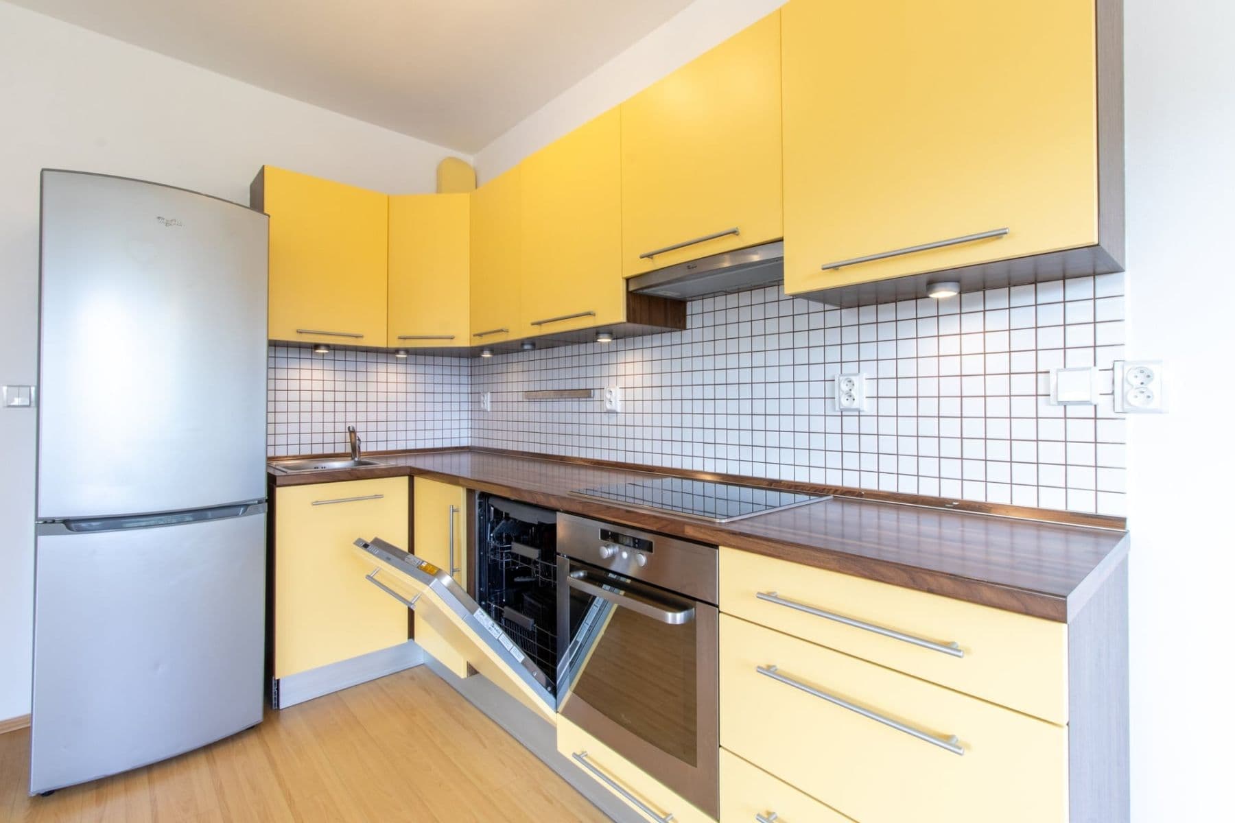Prenájom bytu 2-izbový 60 m², Nad mlýnským potokem, Praha, Praha Prenájom bytu 2-izbový 60 m², Nad mlýnským potokem, Praha, Praha