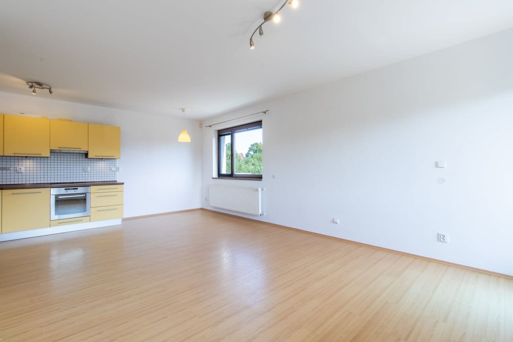 Prenájom bytu 2-izbový 60 m², Nad mlýnským potokem, Praha, Praha Prenájom bytu 2-izbový 60 m², Nad mlýnským potokem, Praha, Praha
