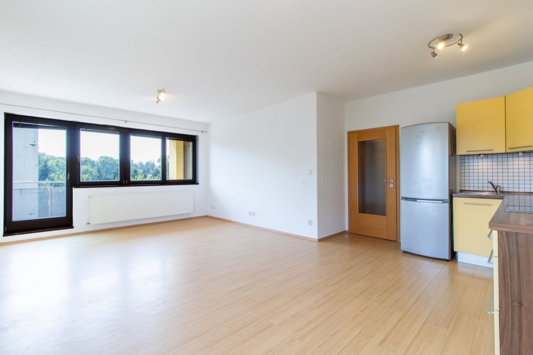Prenájom bytu 2-izbový 60 m², Nad mlýnským potokem, Praha, Praha Prenájom bytu 2-izbový 60 m², Nad mlýnským potokem, Praha, Praha
