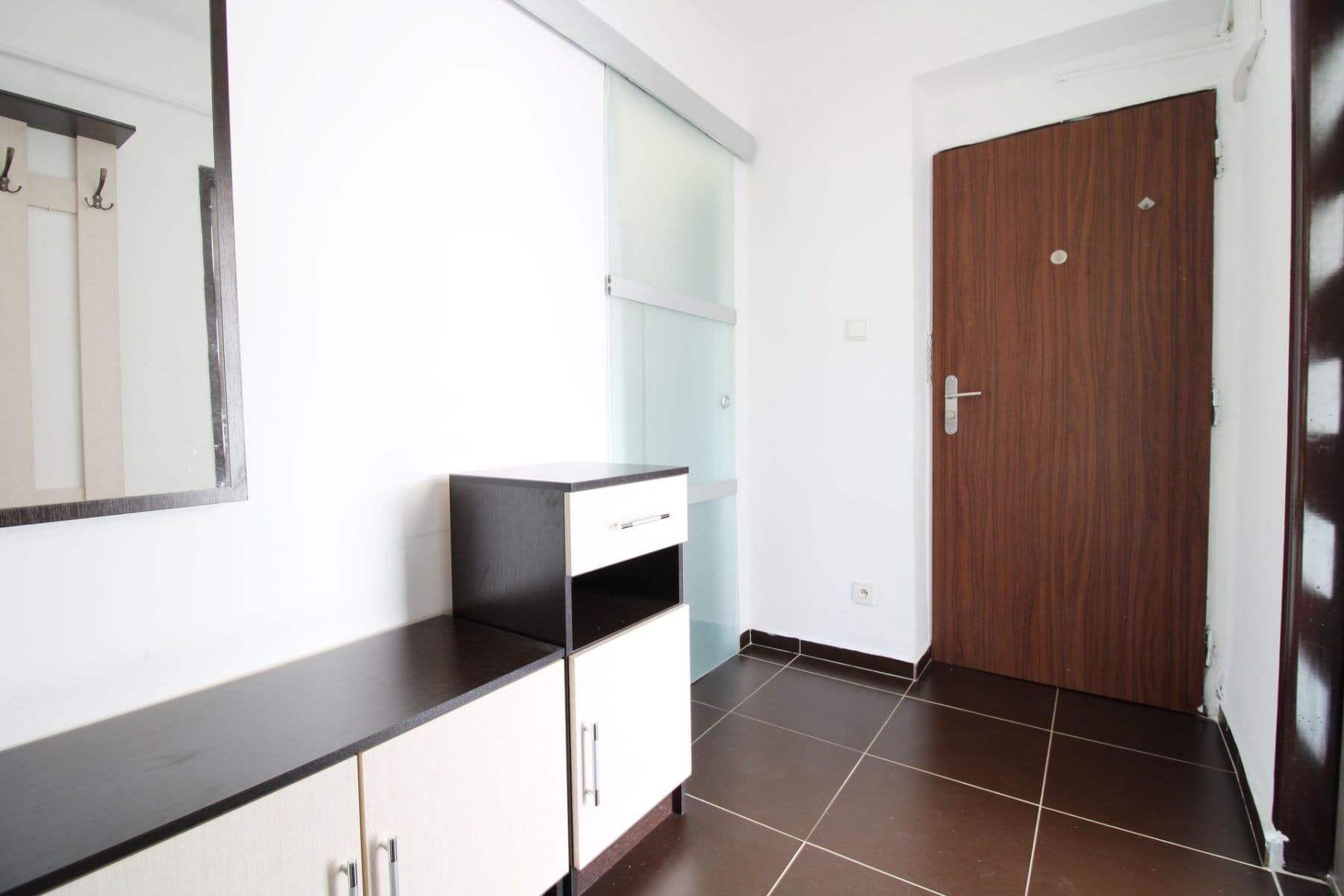 Prenájom bytu 2-izbový 54 m², Jaroslava Foglara, Kladno, Středočeský kraj Prenájom bytu 2-izbový 54 m², Jaroslava Foglara, Kladno, Středočeský kraj