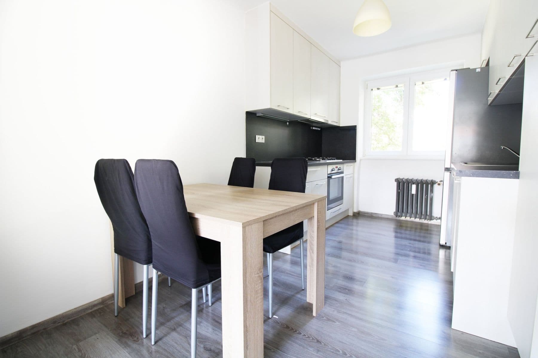 Prenájom bytu 2-izbový 54 m², Jaroslava Foglara, Kladno, Středočeský kraj Prenájom bytu 2-izbový 54 m², Jaroslava Foglara, Kladno, Středočeský kraj