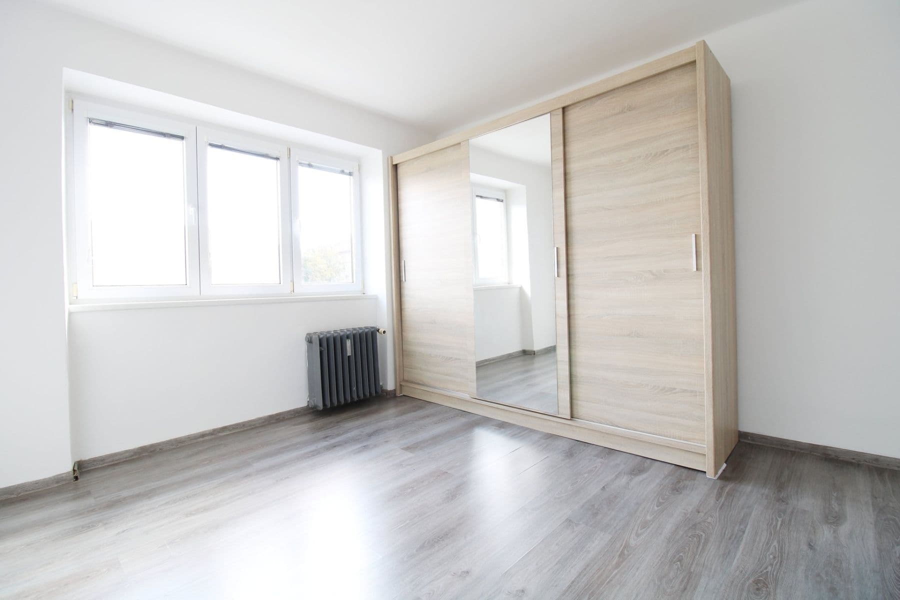 Prenájom bytu 2-izbový 54 m², Jaroslava Foglara, Kladno, Středočeský kraj Prenájom bytu 2-izbový 54 m², Jaroslava Foglara, Kladno, Středočeský kraj