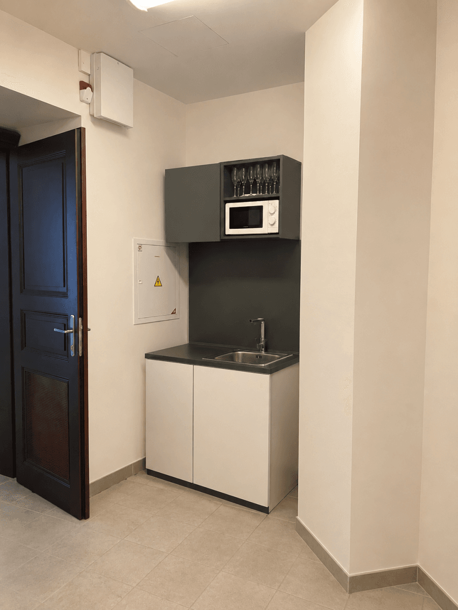 Prenájom kancelárie 97 m², Petrská, Praha, Praha Prenájom kancelárie 97 m², Petrská, Praha, Praha