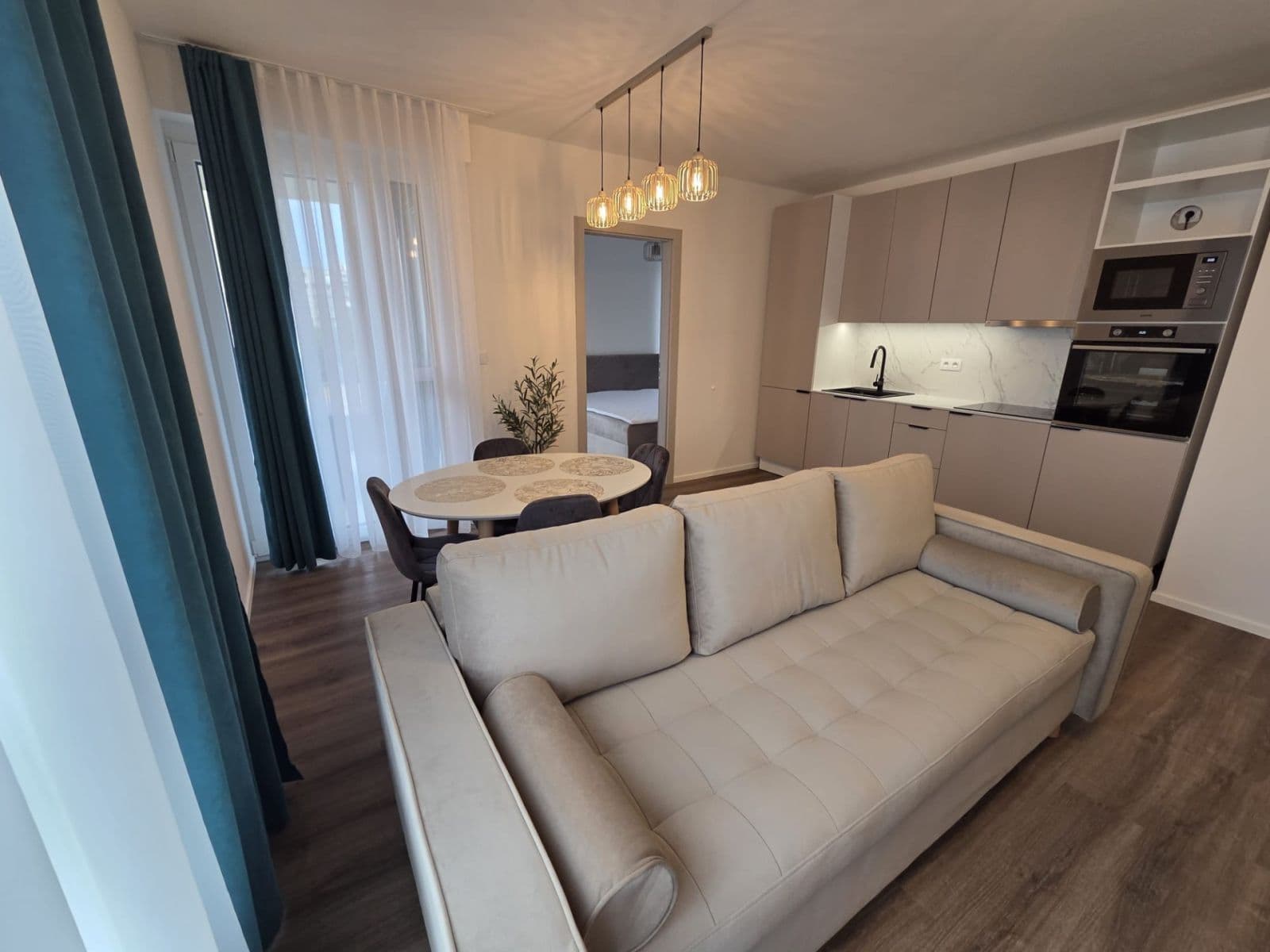 Prenájom bytu 2-izbový 51 m², Arnošta Valenty, Praha, Praha Prenájom bytu 2-izbový 51 m², Arnošta Valenty, Praha, Praha