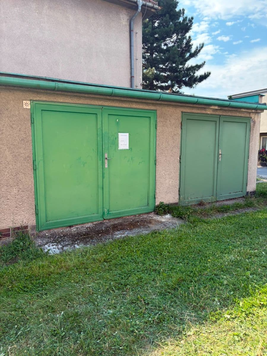 Prenájom garáže 18 m², U Chodníčku, Staré Město, Moravskoslezský kraj Prenájom garáže 18 m², U Chodníčku, Staré Město, Moravskoslezský kraj