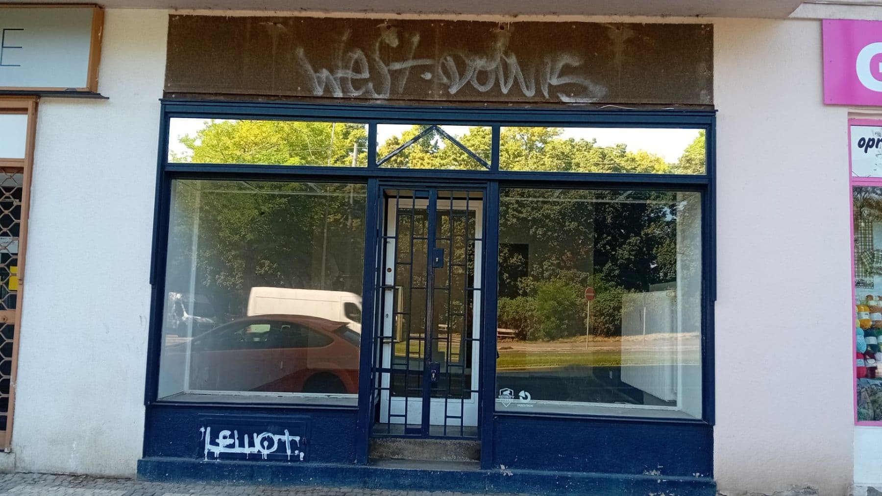 Prenájom nebytového priestoru 30 m², Písecká, Praha, Praha Prenájom nebytového priestoru 30 m², Písecká, Praha, Praha
