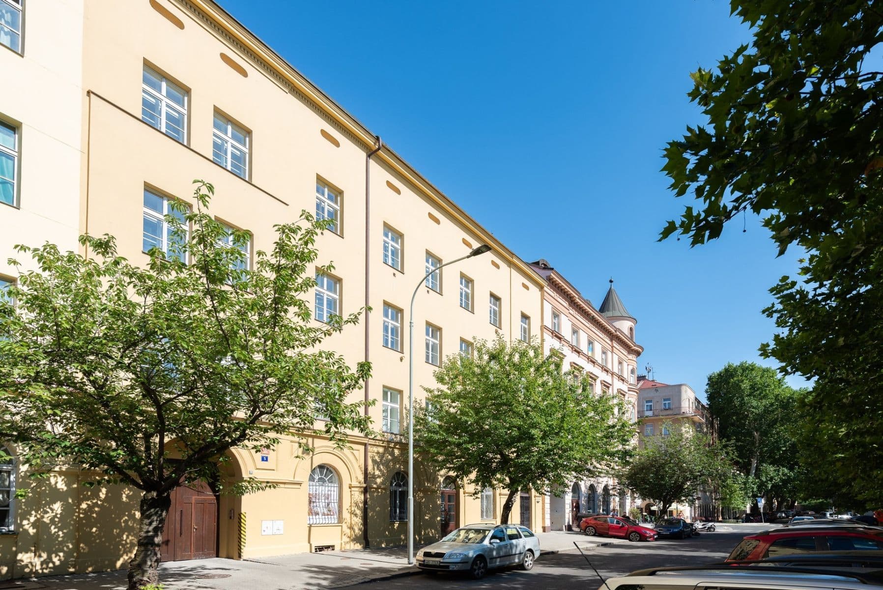 Predaj bytu 2-izbový 105 m², Karlínské náměstí, Praha, Praha Predaj bytu 2-izbový 105 m², Karlínské náměstí, Praha, Praha