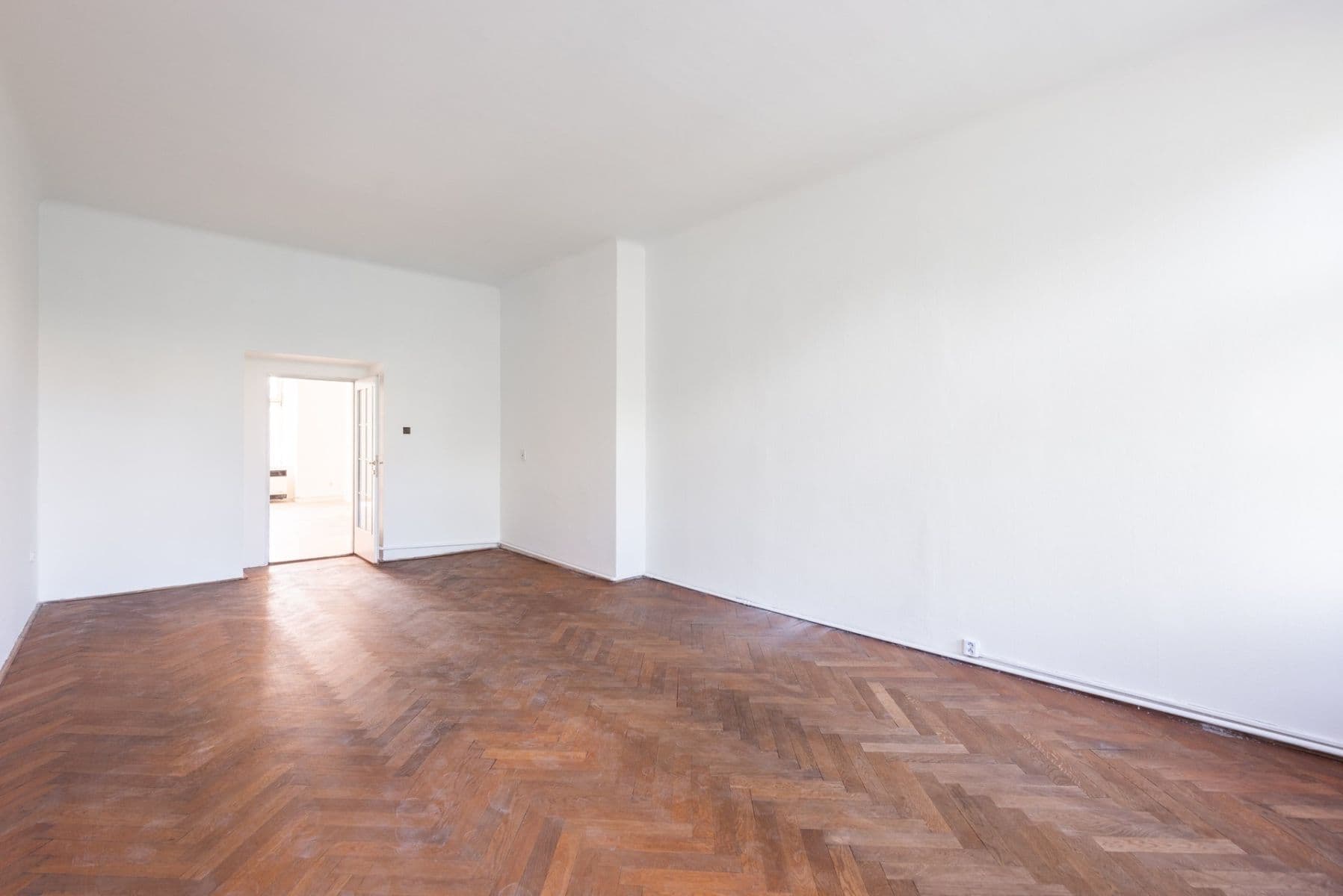 Predaj bytu 2-izbový 105 m², Karlínské náměstí, Praha, Praha Predaj bytu 2-izbový 105 m², Karlínské náměstí, Praha, Praha