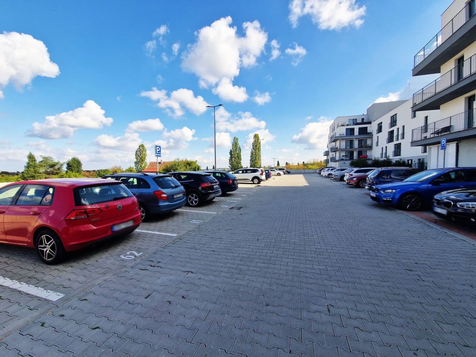 Prenájom bytu 2-izbový 53 m², Velvarská, Horoměřice, Středočeský kraj Prenájom bytu 2-izbový 53 m², Velvarská, Horoměřice, Středočeský kraj