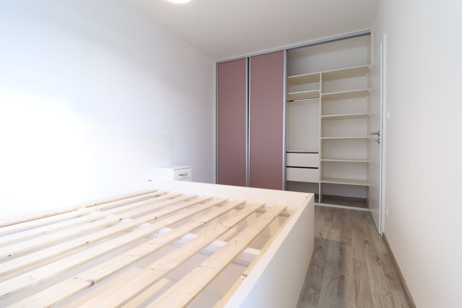 Prenájom bytu 2-izbový 53 m², Velvarská, Horoměřice, Středočeský kraj Prenájom bytu 2-izbový 53 m², Velvarská, Horoměřice, Středočeský kraj