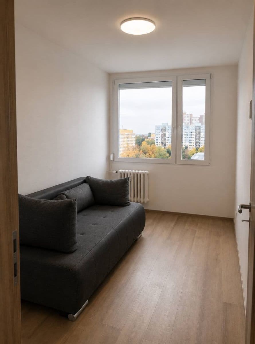 Prenájom bytu 3-izbový 68 m², Jeřábkova, Praha, Praha Prenájom bytu 3-izbový 68 m², Jeřábkova, Praha, Praha