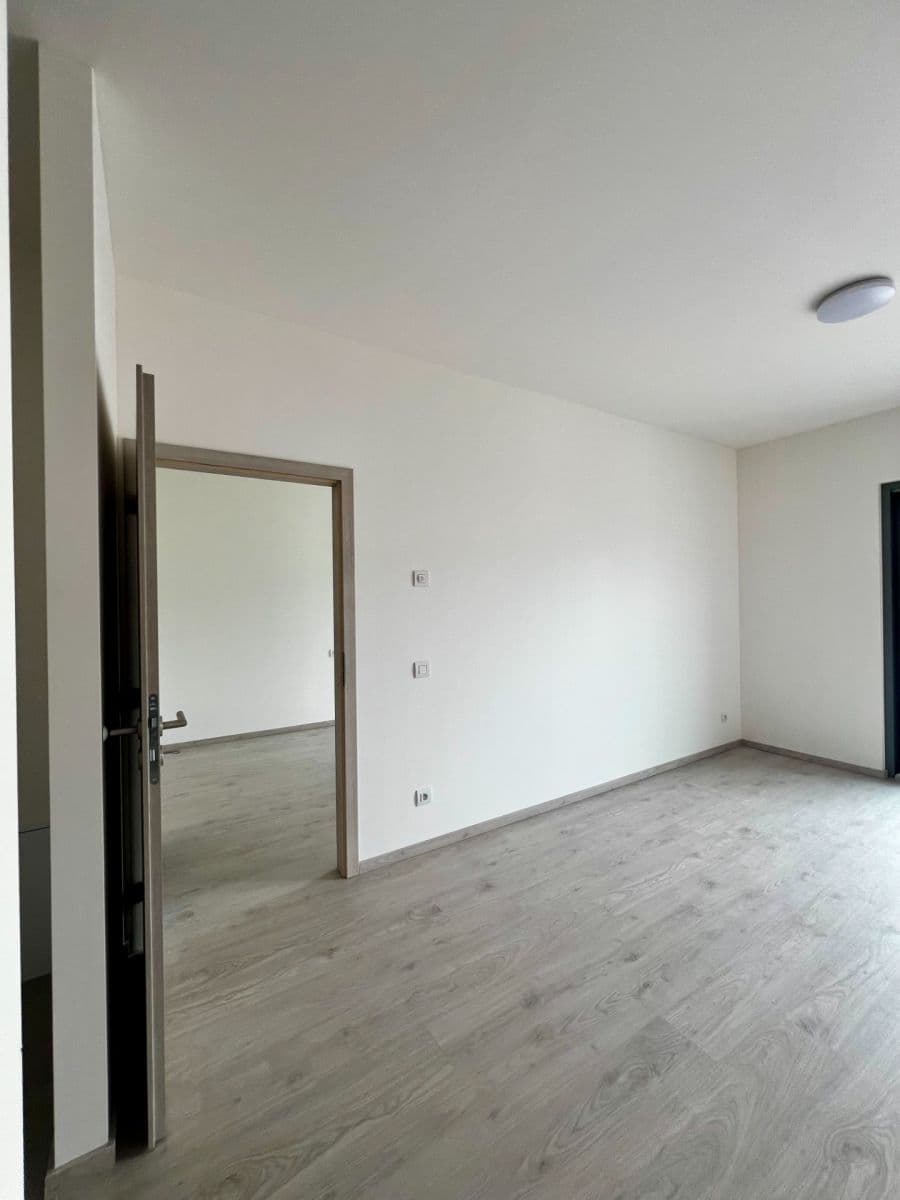 Prenájom bytu 2-izbový 46 m², K Jezírku, Herink, Středočeský kraj Prenájom bytu 2-izbový 46 m², K Jezírku, Herink, Středočeský kraj
