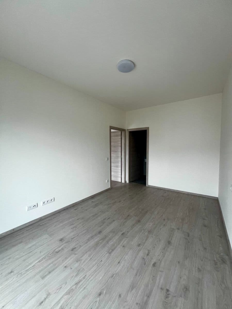 Prenájom bytu 2-izbový 46 m², K Jezírku, Herink, Středočeský kraj Prenájom bytu 2-izbový 46 m², K Jezírku, Herink, Středočeský kraj