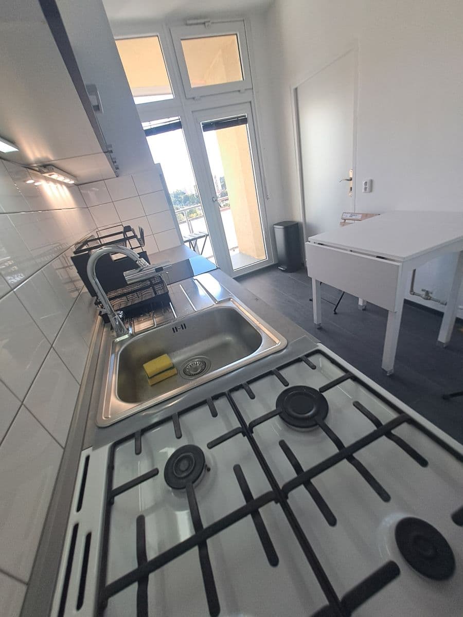 Prenájom bytu 3-izbový 70 m², Havlenova, Brno, Jihomoravský kraj Prenájom bytu 3-izbový 70 m², Havlenova, Brno, Jihomoravský kraj