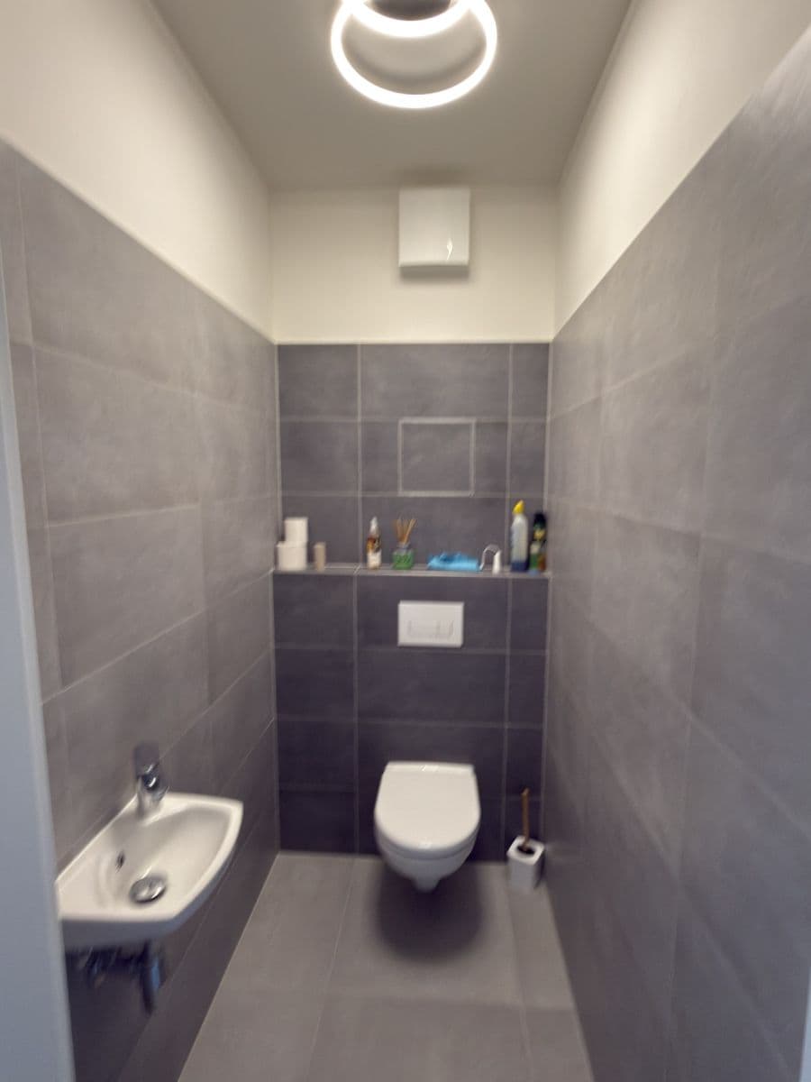 Prenájom bytu 4-izbový 90 m², Bohumila Landy, Kladno, Středočeský kraj Prenájom bytu 4-izbový 90 m², Bohumila Landy, Kladno, Středočeský kraj