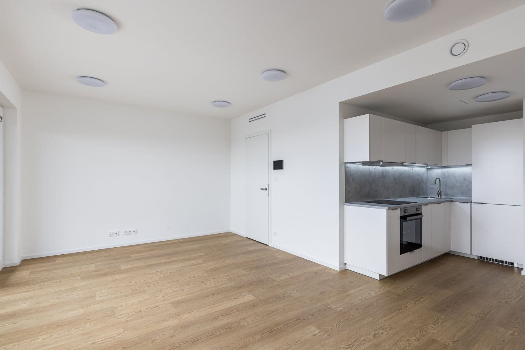 Prenájom bytu 2-izbový 57 m², Hábova, Praha, Praha Prenájom bytu 2-izbový 57 m², Hábova, Praha, Praha