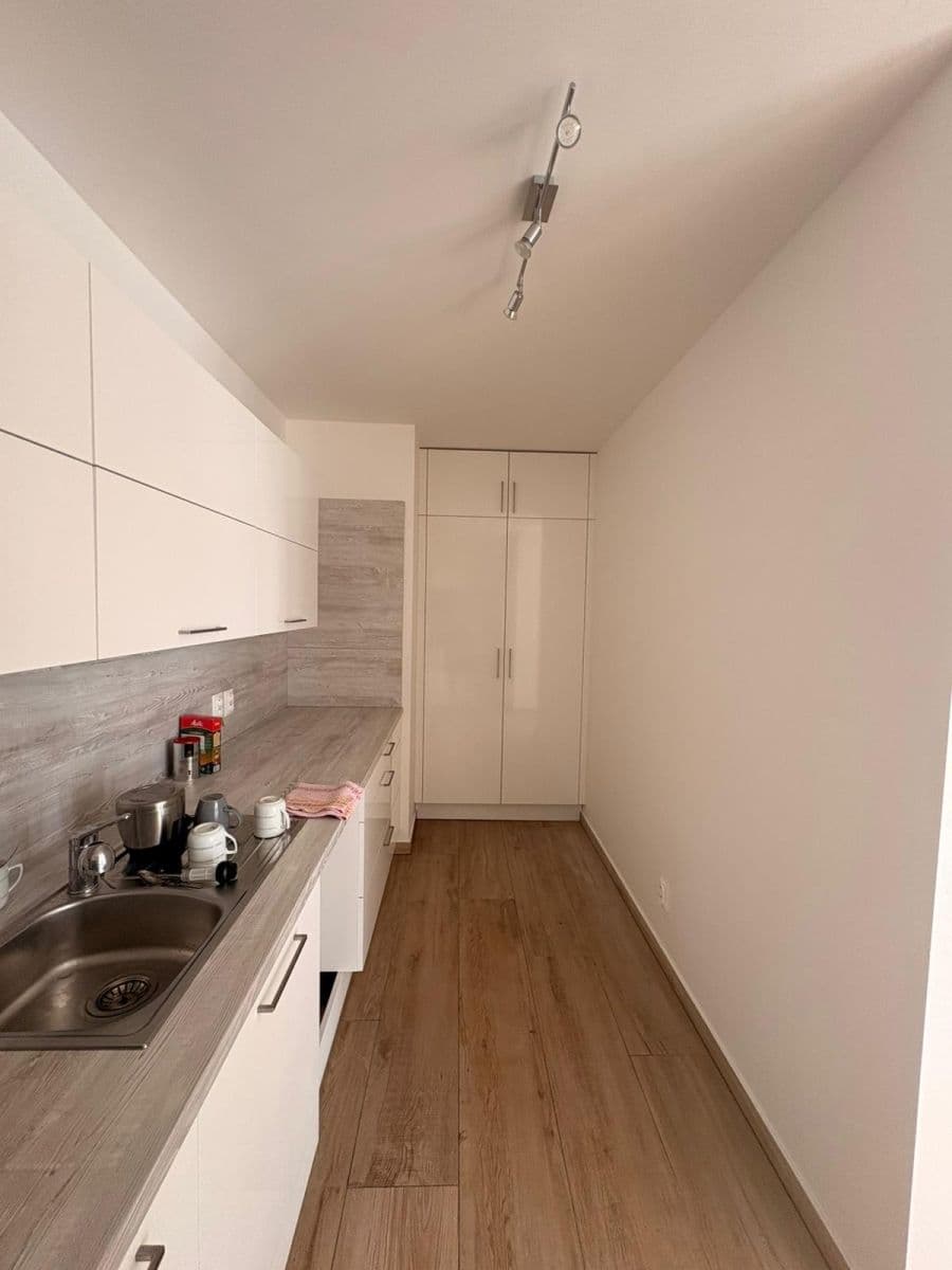 Predaj bytu 2-izbový 59 m², Třída Jiřího Pelikána, Olomouc, Olomoucký kraj Predaj bytu 2-izbový 59 m², Třída Jiřího Pelikána, Olomouc, Olomoucký kraj