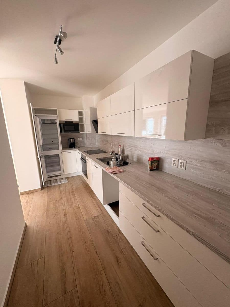 Predaj bytu 2-izbový 59 m², Třída Jiřího Pelikána, Olomouc, Olomoucký kraj Predaj bytu 2-izbový 59 m², Třída Jiřího Pelikána, Olomouc, Olomoucký kraj