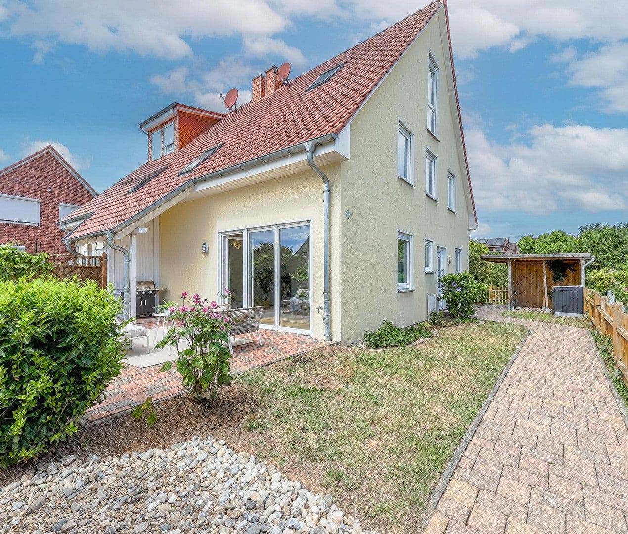 Predaj domu 140 m², pozemok 286 m², Am Dörpe, Göttingen, Dolné Sasko Predaj domu 140 m², pozemok 286 m², Am Dörpe, Göttingen, Dolné Sasko