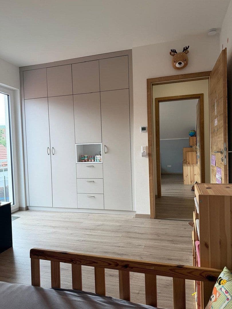 Predaj domu 151 m², pozemok 815 m², Schlüchtern, Hesensko Predaj domu 151 m², pozemok 815 m², Schlüchtern, Hesensko