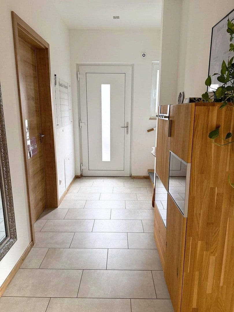 Predaj domu 151 m², pozemok 815 m², Schlüchtern, Hesensko Predaj domu 151 m², pozemok 815 m², Schlüchtern, Hesensko