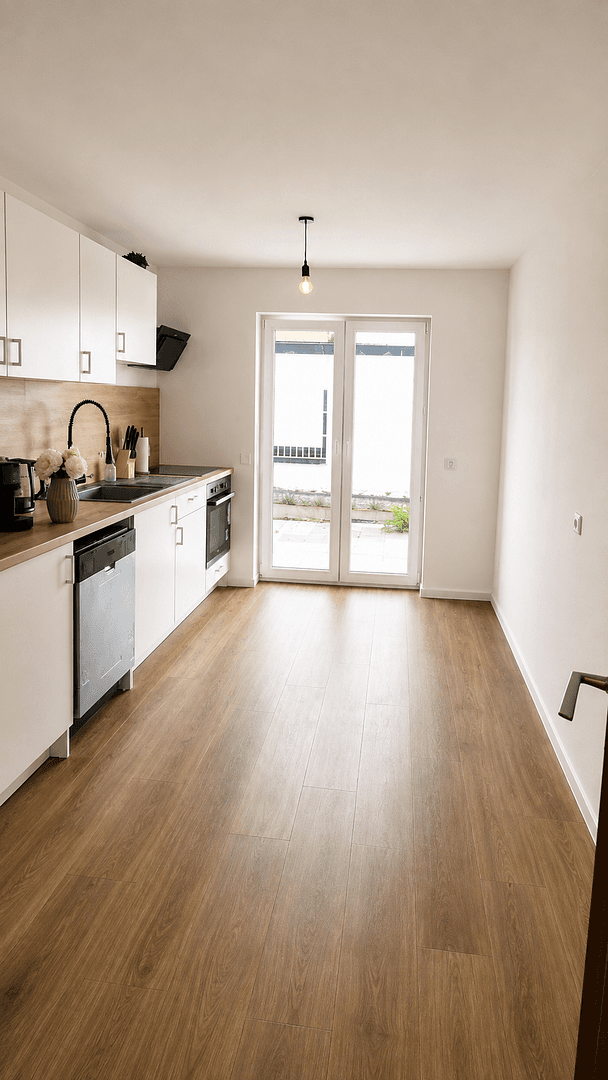 Prenájom bytu 3-izbový 85 m², Leonberg, Bádensko-Wurttembersko Prenájom bytu 3-izbový 85 m², Leonberg, Bádensko-Wurttembersko