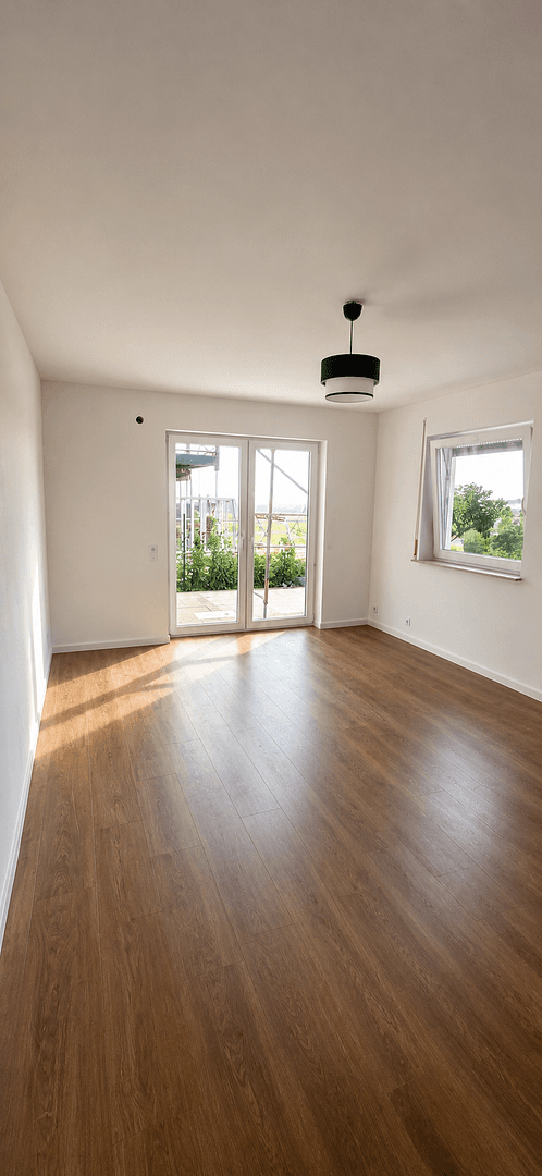 Prenájom bytu 3-izbový 85 m², Leonberg, Bádensko-Wurttembersko Prenájom bytu 3-izbový 85 m², Leonberg, Bádensko-Wurttembersko