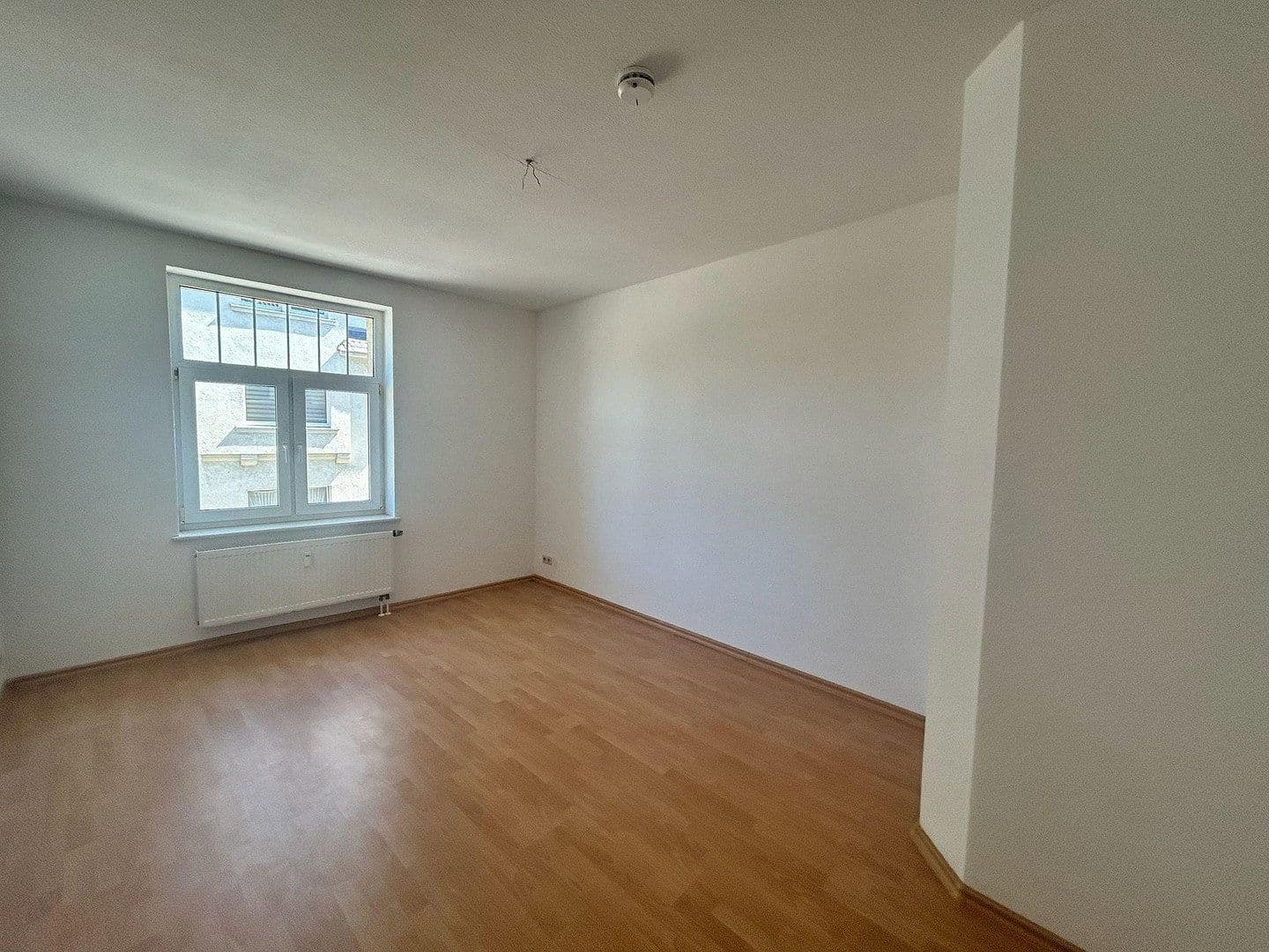 Prenájom bytu 3-izbový 87 m², Goldbachstraße 8, Hohenstein-Ernstthal, Sasko Prenájom bytu 3-izbový 87 m², Goldbachstraße 8, Hohenstein-Ernstthal, Sasko