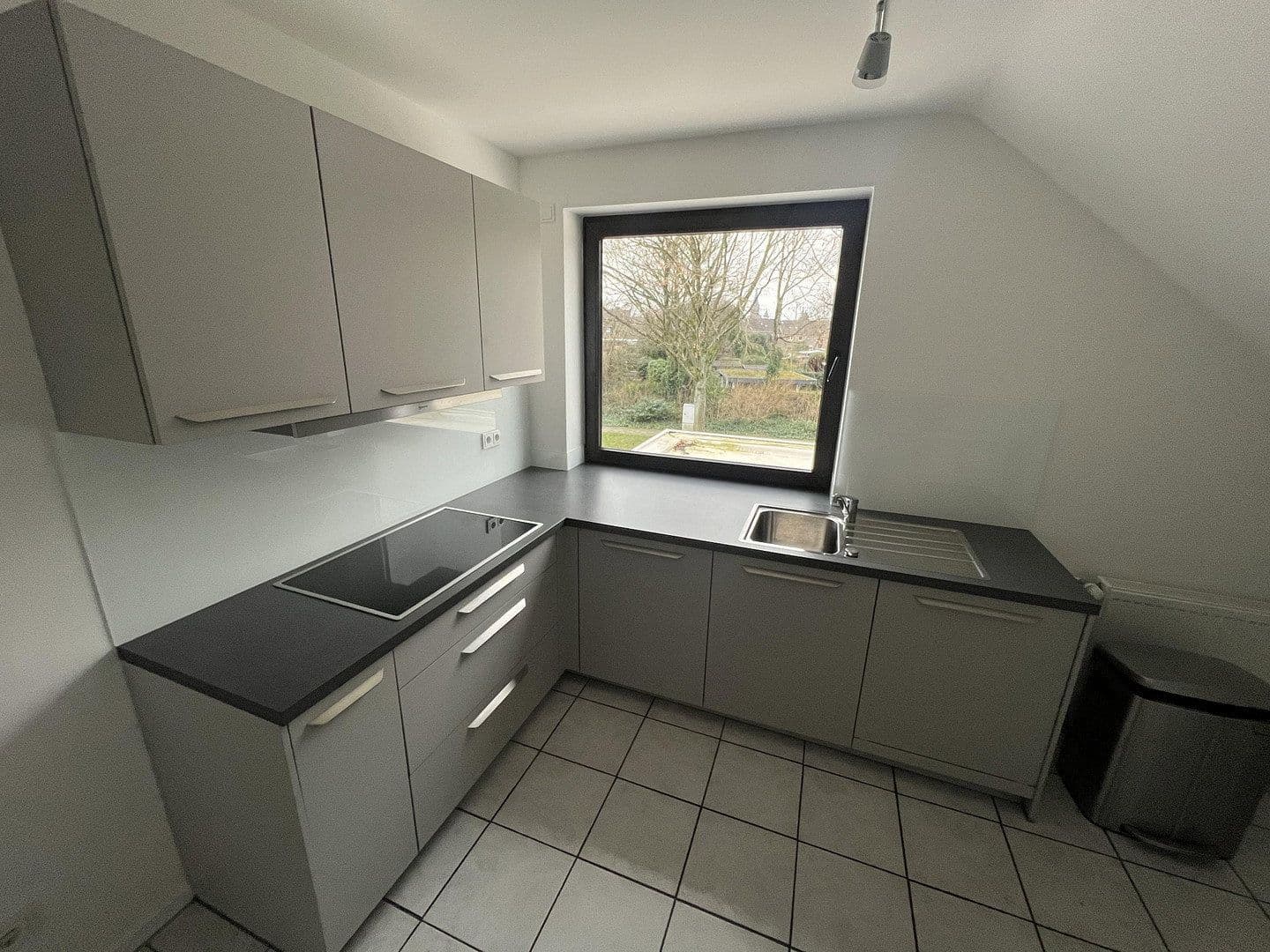 Prenájom bytu 2-izbový 65 m², Mönchengladbach, Severné Porýnie - Westfálsko Prenájom bytu 2-izbový 65 m², Mönchengladbach, Severné Porýnie - Westfálsko