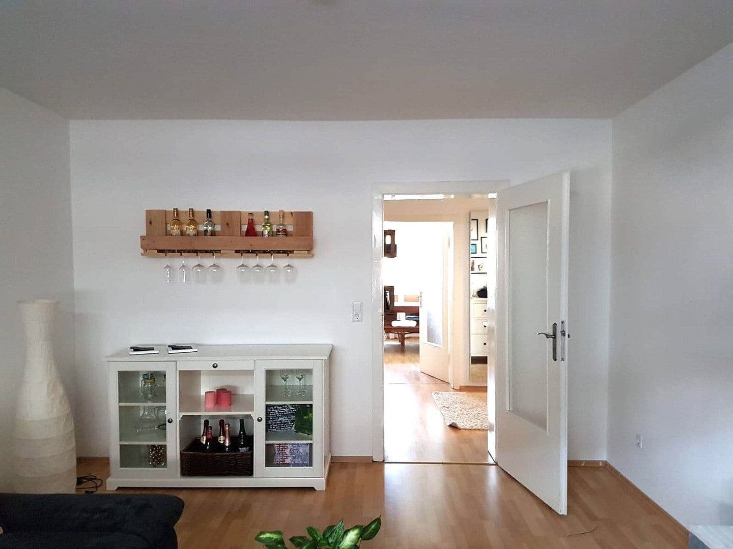 Prenájom bytu 3-izbový 75 m², Querstr. 5, Wuppertal, Severné Porýnie - Westfálsko Prenájom bytu 3-izbový 75 m², Querstr. 5, Wuppertal, Severné Porýnie - Westfálsko