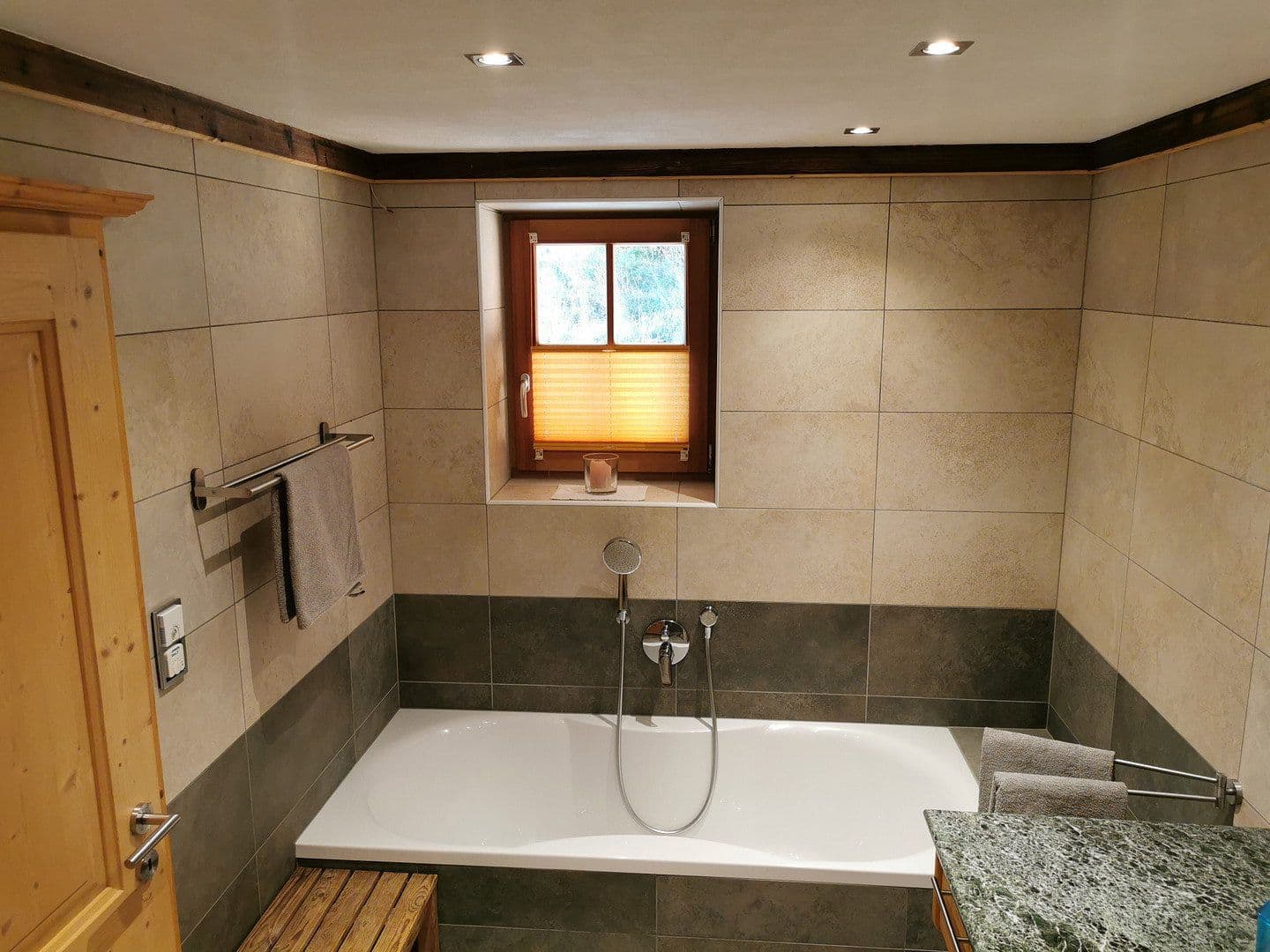 Prenájom bytu 3-izbový 95 m², Achenweg 84a, Kitzbühel, Tirolsko Prenájom bytu 3-izbový 95 m², Achenweg 84a, Kitzbühel, Tirolsko