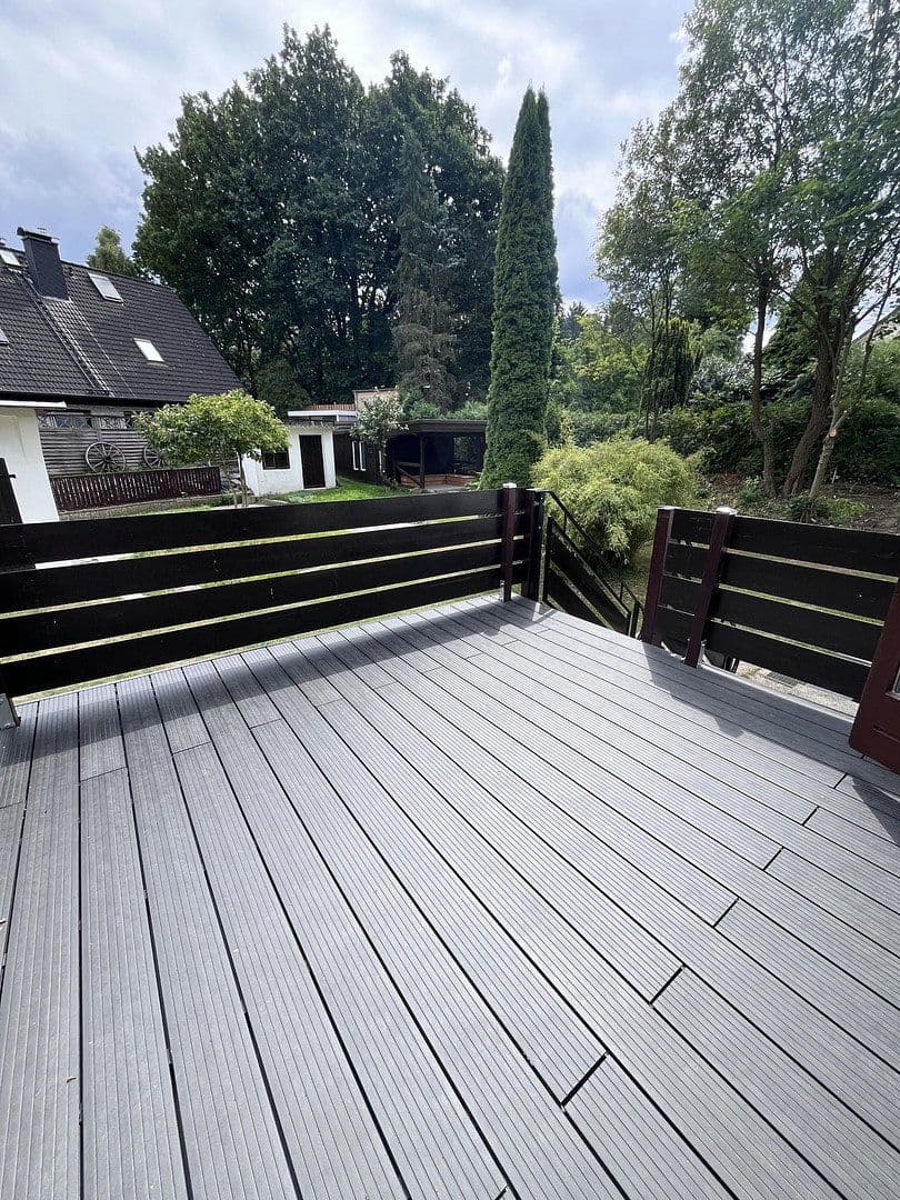 Prenájom domu 100 m², pozemok 1.005 m², Neugrabener Bahnhofstr. 127, Hamburg, Hamburg Prenájom domu 100 m², pozemok 1.005 m², Neugrabener Bahnhofstr. 127, Hamburg, Hamburg
