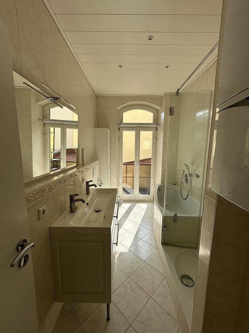 Predaj bytu 5-izbový 121 m², Markgrafenstraße 13, Nürnberg, Bavorsko Predaj bytu 5-izbový 121 m², Markgrafenstraße 13, Nürnberg, Bavorsko