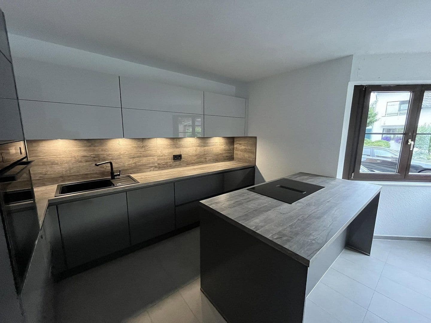 Prenájom bytu 2-izbový 83 m², Erkelenz, Severné Porýnie - Westfálsko Prenájom bytu 2-izbový 83 m², Erkelenz, Severné Porýnie - Westfálsko