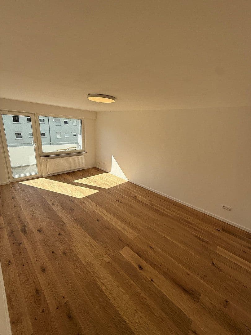 Prenájom bytu 70 m², Eichendorffstr. 13, Ludwigsburg, Bádensko-Wurttembersko Prenájom bytu 70 m², Eichendorffstr. 13, Ludwigsburg, Bádensko-Wurttembersko