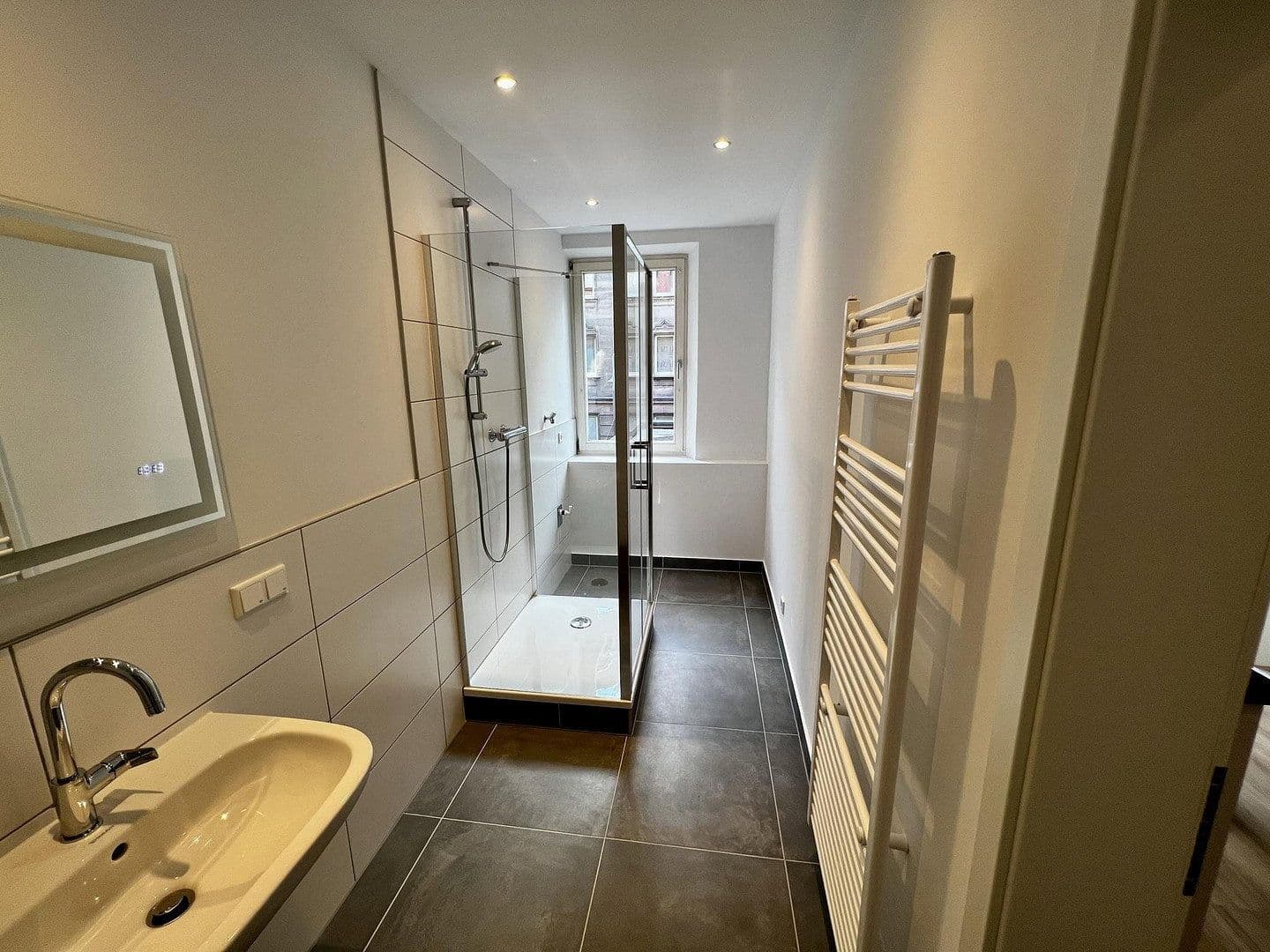 Prenájom bytu 2-izbový 42 m², Nürnberg, Bavorsko Prenájom bytu 2-izbový 42 m², Nürnberg, Bavorsko