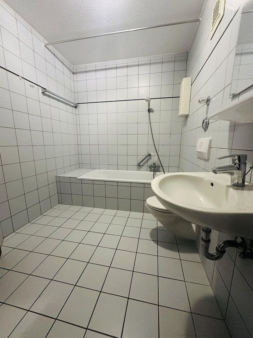 Prenájom bytu 2-izbový 50 m², Jugenheimer Str. 48a, Frankfurt, Hesensko Prenájom bytu 2-izbový 50 m², Jugenheimer Str. 48a, Frankfurt, Hesensko