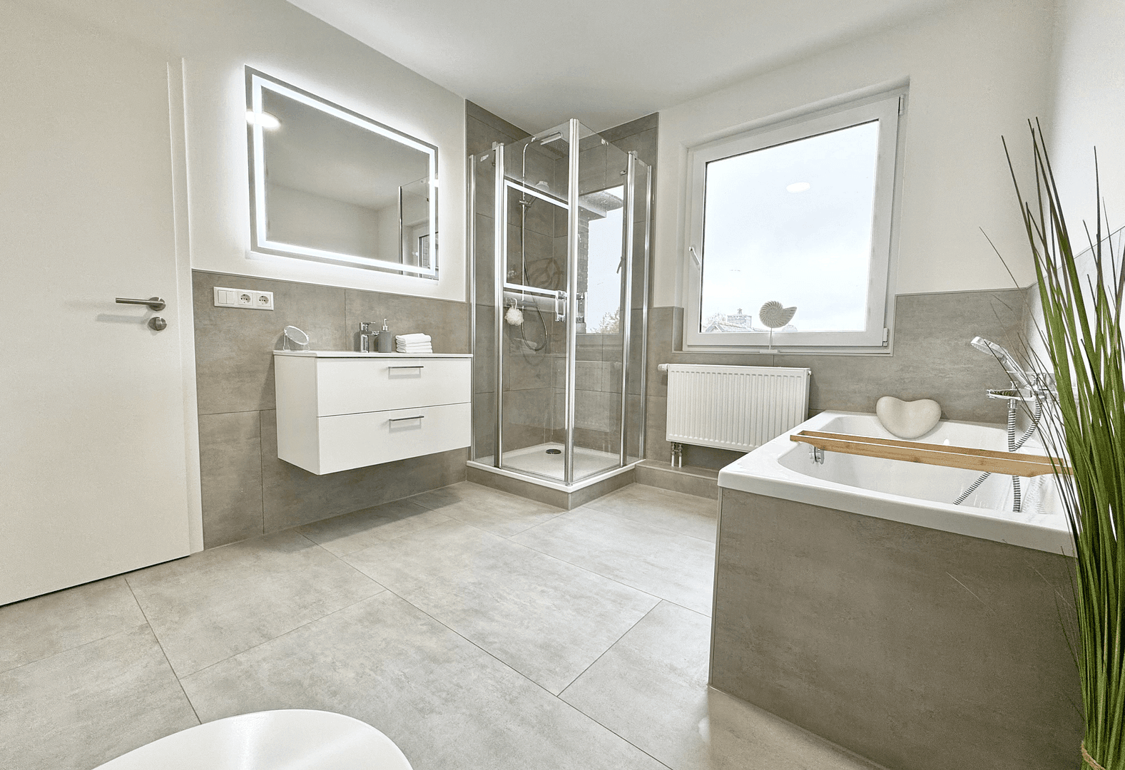 Predaj bytu 4-izbový 132 m², Lübeck, Šlezvicko-Holštajnsko Predaj bytu 4-izbový 132 m², Lübeck, Šlezvicko-Holštajnsko