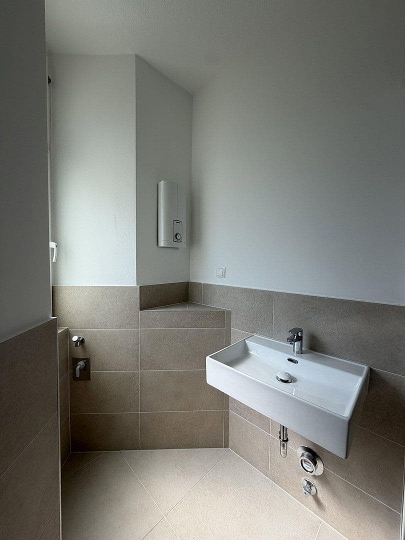 Prenájom bytu 1-izbový 36 m², Stolberger Straße 6, Mannheim, Bádensko-Wurttembersko Prenájom bytu 1-izbový 36 m², Stolberger Straße 6, Mannheim, Bádensko-Wurttembersko