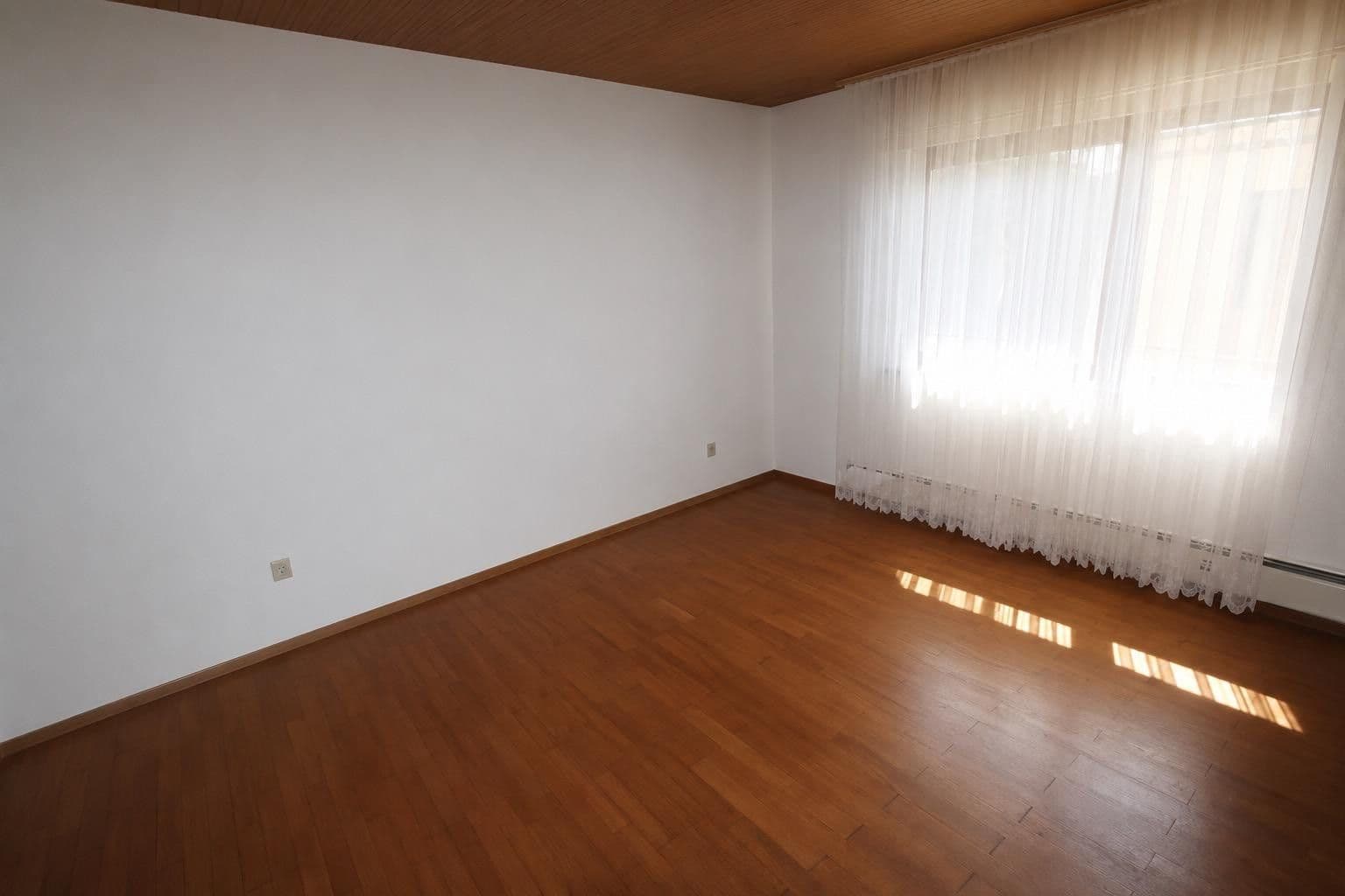 Predaj domu 152 m², pozemok 322 m², Rheinstraße 10, 76467 Bietigheim/Baden, Bietigheim, Bádensko-Wurttembersko Predaj domu 152 m², pozemok 322 m², Rheinstraße 10, 76467 Bietigheim/Baden, Bietigheim, Bádensko-Wurttembersko