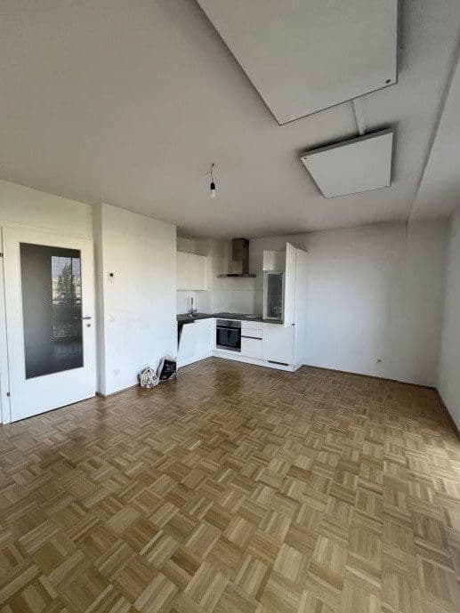 Prenájom bytu 1-izbový 33 m², Spittelauer Lände 9, Wien, Viedeň Prenájom bytu 1-izbový 33 m², Spittelauer Lände 9, Wien, Viedeň