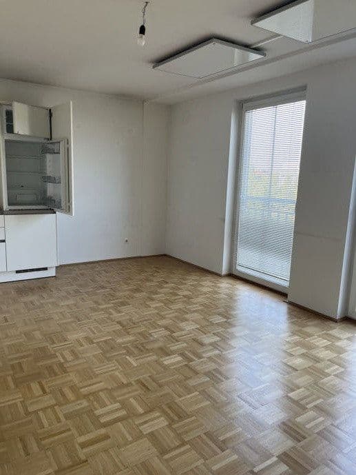 Prenájom bytu 1-izbový 33 m², Spittelauer Lände 9, Wien, Viedeň Prenájom bytu 1-izbový 33 m², Spittelauer Lände 9, Wien, Viedeň