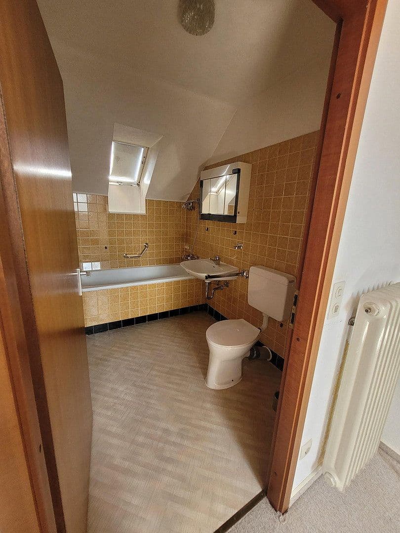 Predaj domu 118 m², pozemok 800 m², Wermelskirchen, Severné Porýnie - Westfálsko Predaj domu 118 m², pozemok 800 m², Wermelskirchen, Severné Porýnie - Westfálsko