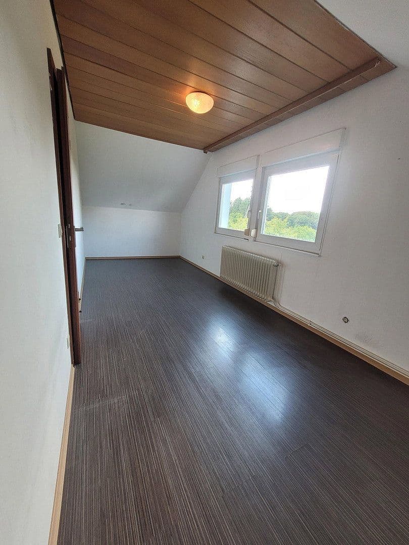 Predaj domu 118 m², pozemok 800 m², Wermelskirchen, Severné Porýnie - Westfálsko Predaj domu 118 m², pozemok 800 m², Wermelskirchen, Severné Porýnie - Westfálsko