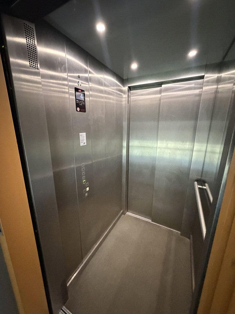 Predaj bytu 2-izbový 73 m², Wilhelminenstraße, Leipzig, Sasko Predaj bytu 2-izbový 73 m², Wilhelminenstraße, Leipzig, Sasko