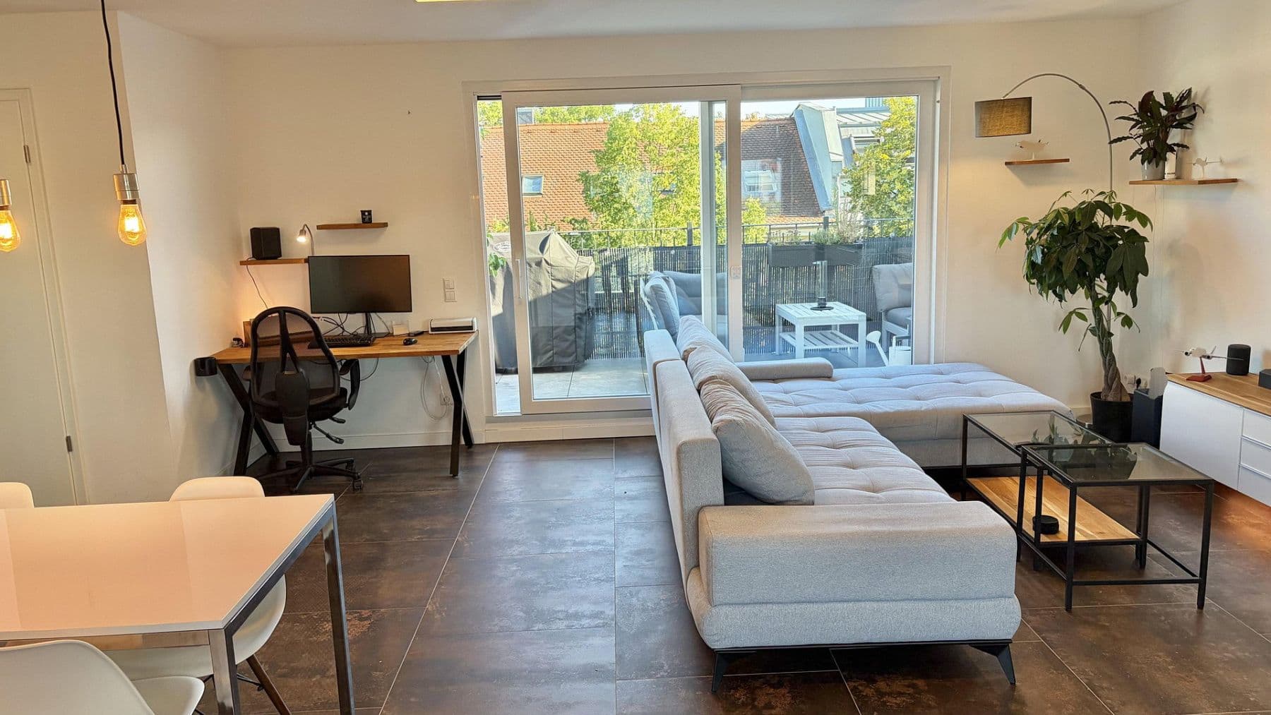 Predaj bytu 2-izbový 73 m², Wilhelminenstraße, Leipzig, Sasko Predaj bytu 2-izbový 73 m², Wilhelminenstraße, Leipzig, Sasko