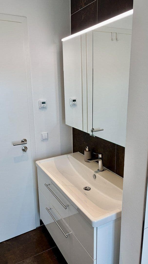 Predaj bytu 2-izbový 73 m², Wilhelminenstraße, Leipzig, Sasko Predaj bytu 2-izbový 73 m², Wilhelminenstraße, Leipzig, Sasko