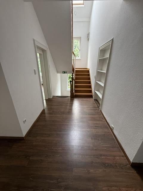 Prenájom kancelárie 154 m², Oberbenrader Str. 51, Nordrhein-Westfalen - Krefeld, Severné Porýnie - Westfálsko Prenájom kancelárie 154 m², Oberbenrader Str. 51, Nordrhein-Westfalen - Krefeld, Severné Porýnie - Westfálsko