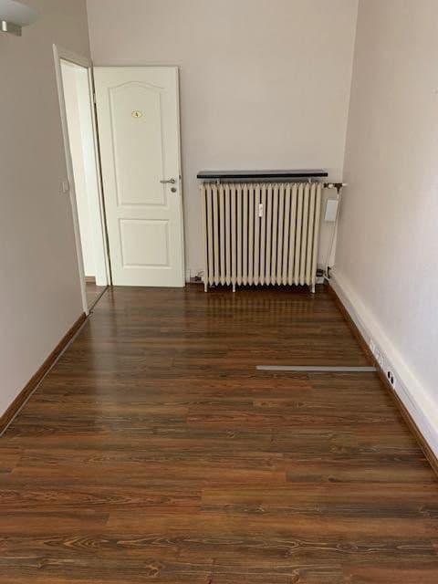 Prenájom kancelárie 154 m², Oberbenrader Str. 51, Nordrhein-Westfalen - Krefeld, Severné Porýnie - Westfálsko Prenájom kancelárie 154 m², Oberbenrader Str. 51, Nordrhein-Westfalen - Krefeld, Severné Porýnie - Westfálsko